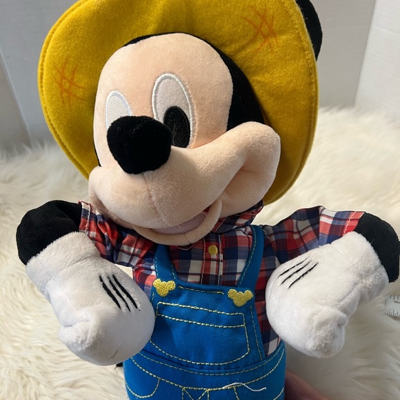 Disney Singing Farmer Mickey Mouse Plush Sings Old McDonald Had a Farm 16” - Picture 6 of 9